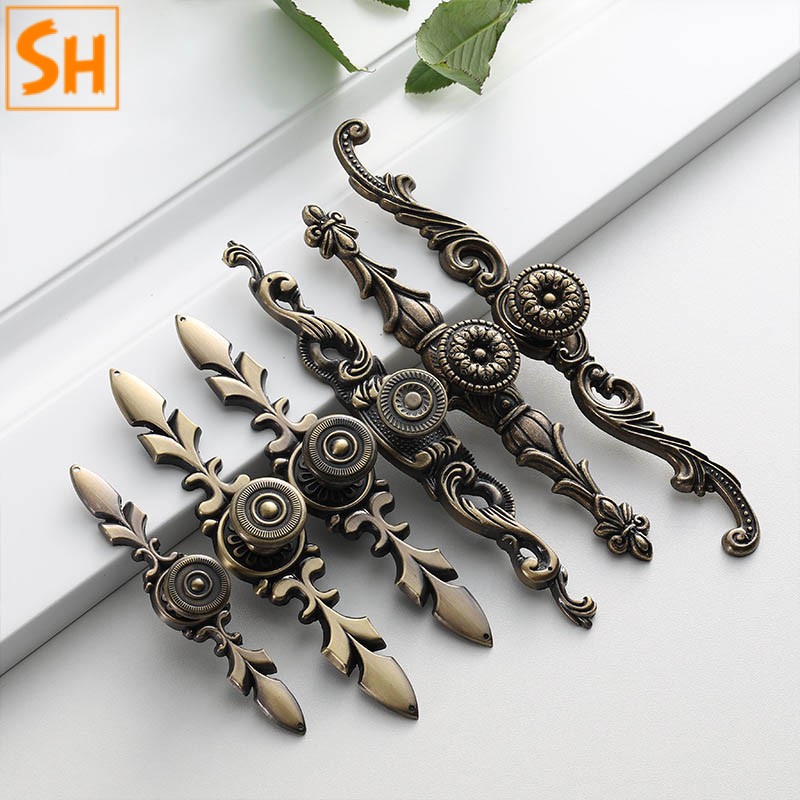 Tay nắm tủ hợp kim kẽm Châu Âu cổ điển SHYH6700 Tay nắm tủ hợp kim kẽm Châu Âu cổ điển SHYH6700