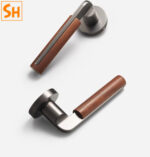 Khóa cửa phòng tay gạt phối gỗ nhập SH1077 1