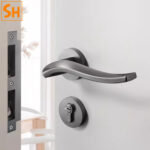 Khóa cửa phòng ngủ tay gạt uốn lượn SH1086