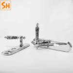 Khóa cửa tay gạt họa tiết thiên thần bằng đồng OL8653 9