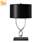 Đèn bàn phòng khách thân xoắn style Minimalist SH9122