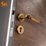 Khóa cửa hợp kim kẽm màu đồng vàng KB6357