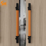 Tay nắm cổng bằng da và gỗ cao cấp SH-297