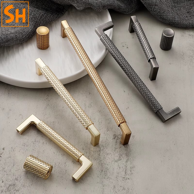Tay nắm tủ hợp kim hoạ tiết sáng tạo UFN6501 Tay nắm tủ hợp kim hoạ tiết sáng tạo UFN6501