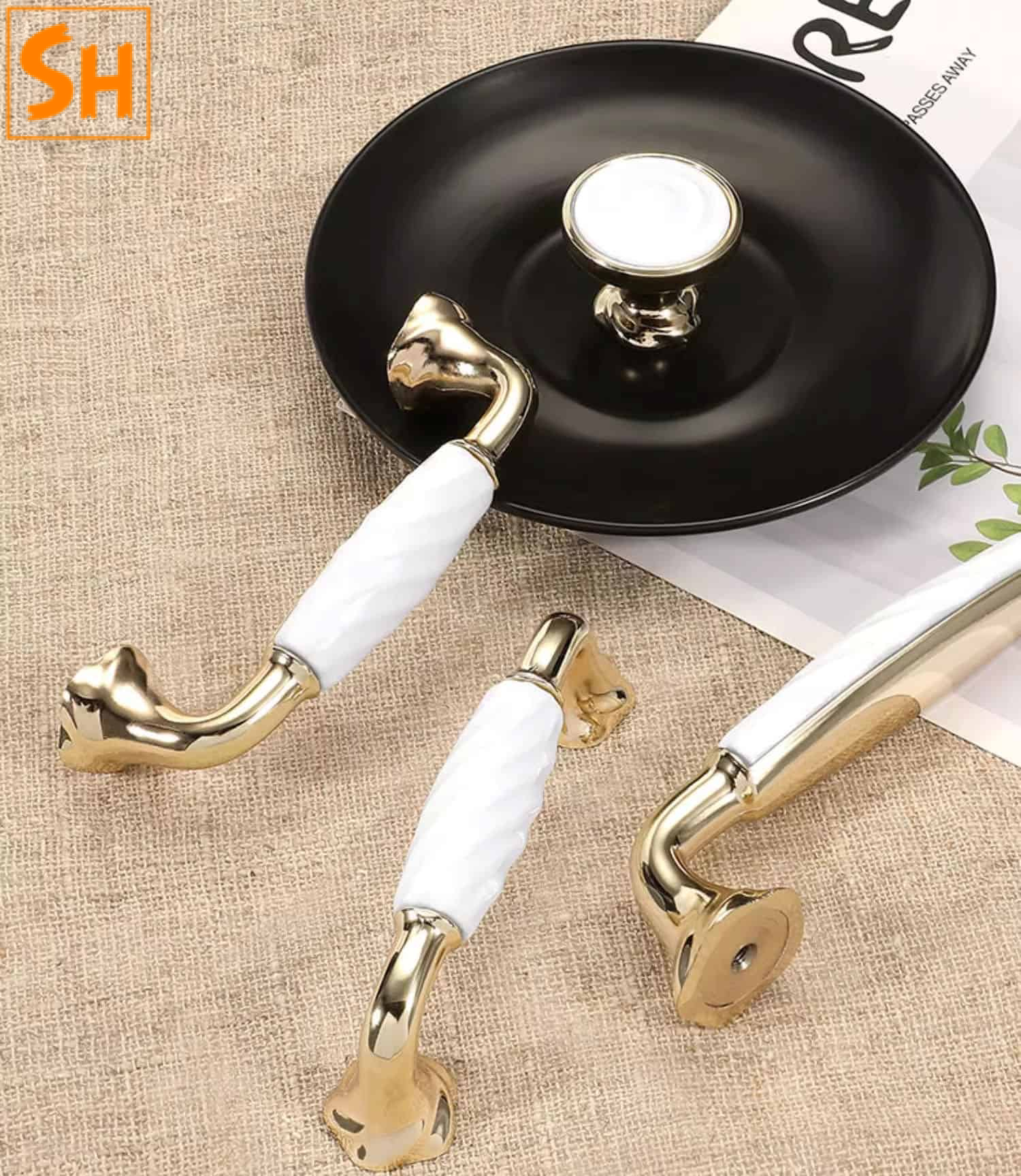 Tay nắm tủ gốm sứ phong cách Châu Âu sang trọng STC3320 Tay nắm tủ gốm sứ phong cách Châu Âu sang trọng STC3320