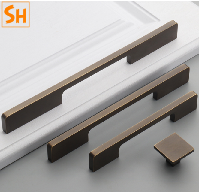 Tay nắm tủ đồng tủ áo Retro SHM5551-C