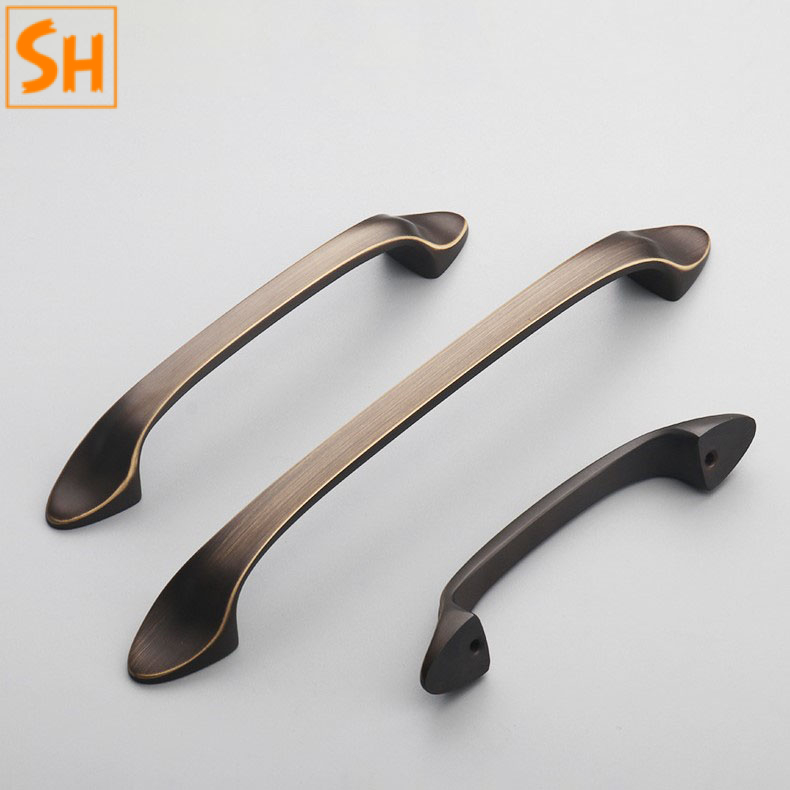 Tay nắm tủ giày đồng kiểu Retro SHM5132 Tay nắm tủ giày đồng kiểu Retro SHM5132