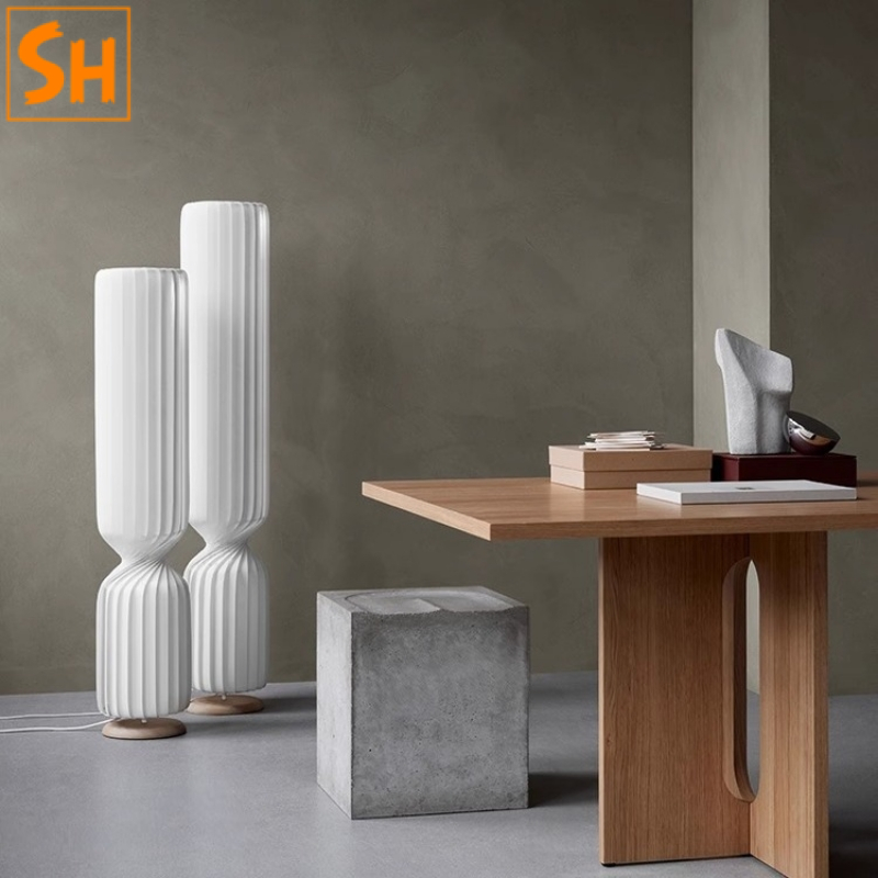 Đèn sàn đứng thân xoắn hiện đại SHL5024