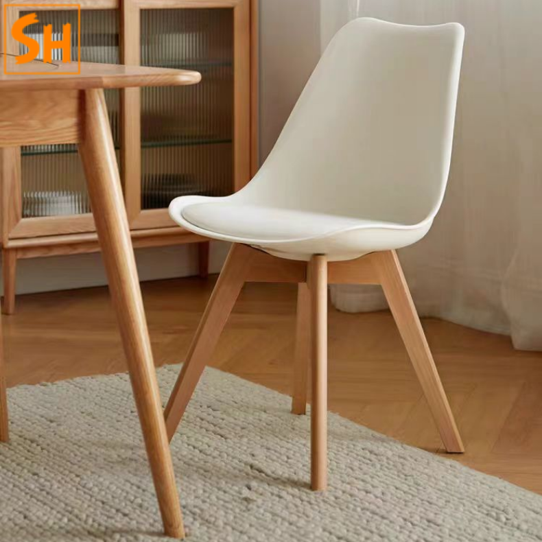 ghe-cafe-eames-chan-go-soi-rui14-2