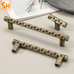 Tay nắm cửa tủ hợp kim phong cách retro YA5976