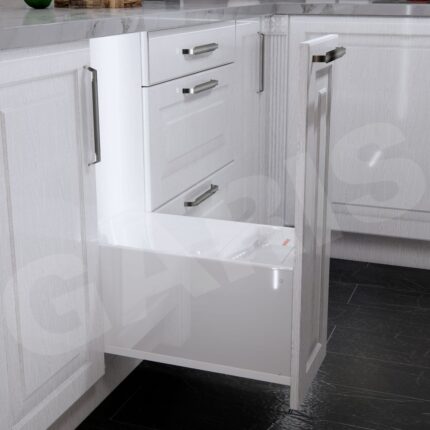 Thùng đựng gạo 10kg nhựa ABS GARIS GRP530 góc nghiêng chi tiết mặt cánh 300mm