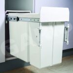 Thùng rác đôi trong tủ nhựa ABS GARIS GWW63 màu trắng 30L góc toàn cảnh