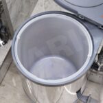 Phụ kiện tủ bếp dưới thùng rác inox GARIS GW510 bắt cánh mở