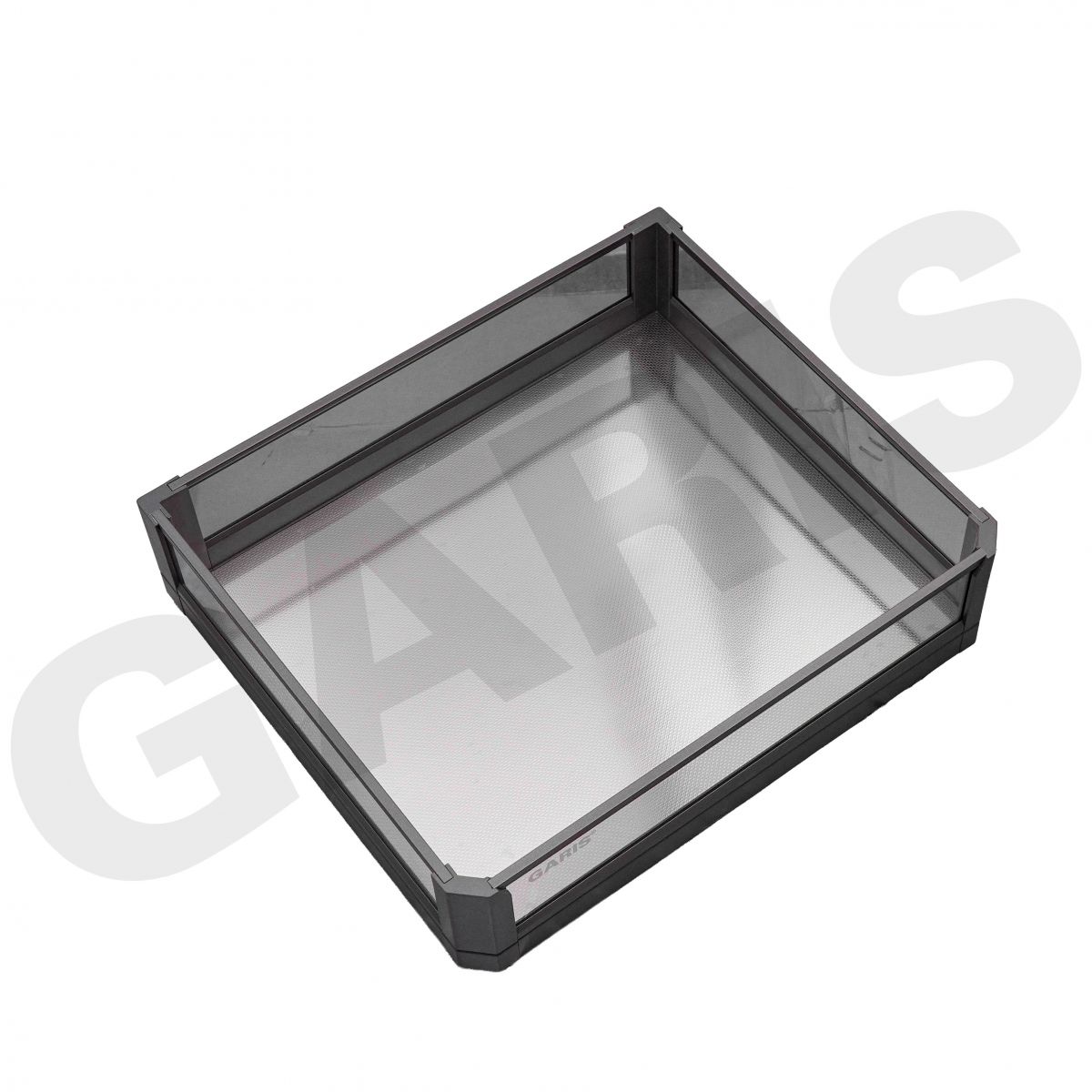 Tủ đồ khô 6 tầng GARIS GSD645 lắp đặt thực tế kính tối màu trong tủ bếp