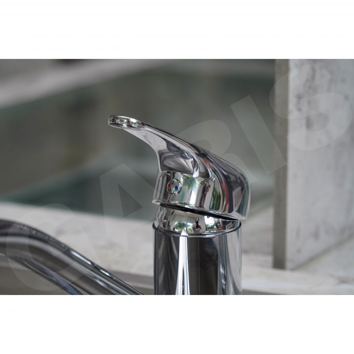 Vòi rửa bát cổ thấp GARIS GF7M lắp đặt thực tế trên bồn chậu