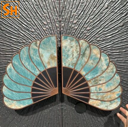 Tay nắm cửa khảm vỏ xò kiểu dáng đuôi công độc đáo GD6006