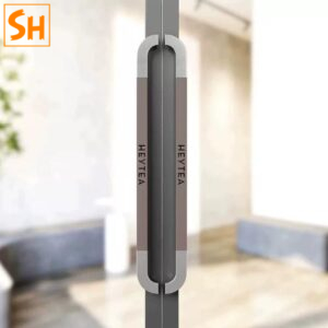 Tay nắm cửa gỗ khắc tên theo yêu cầu quán cà phê trà sữa GD0909 4