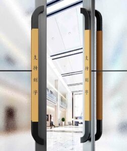 Tay nắm cửa gỗ khắc tên theo yêu cầu quán cà phê trà sữa GD0909 5